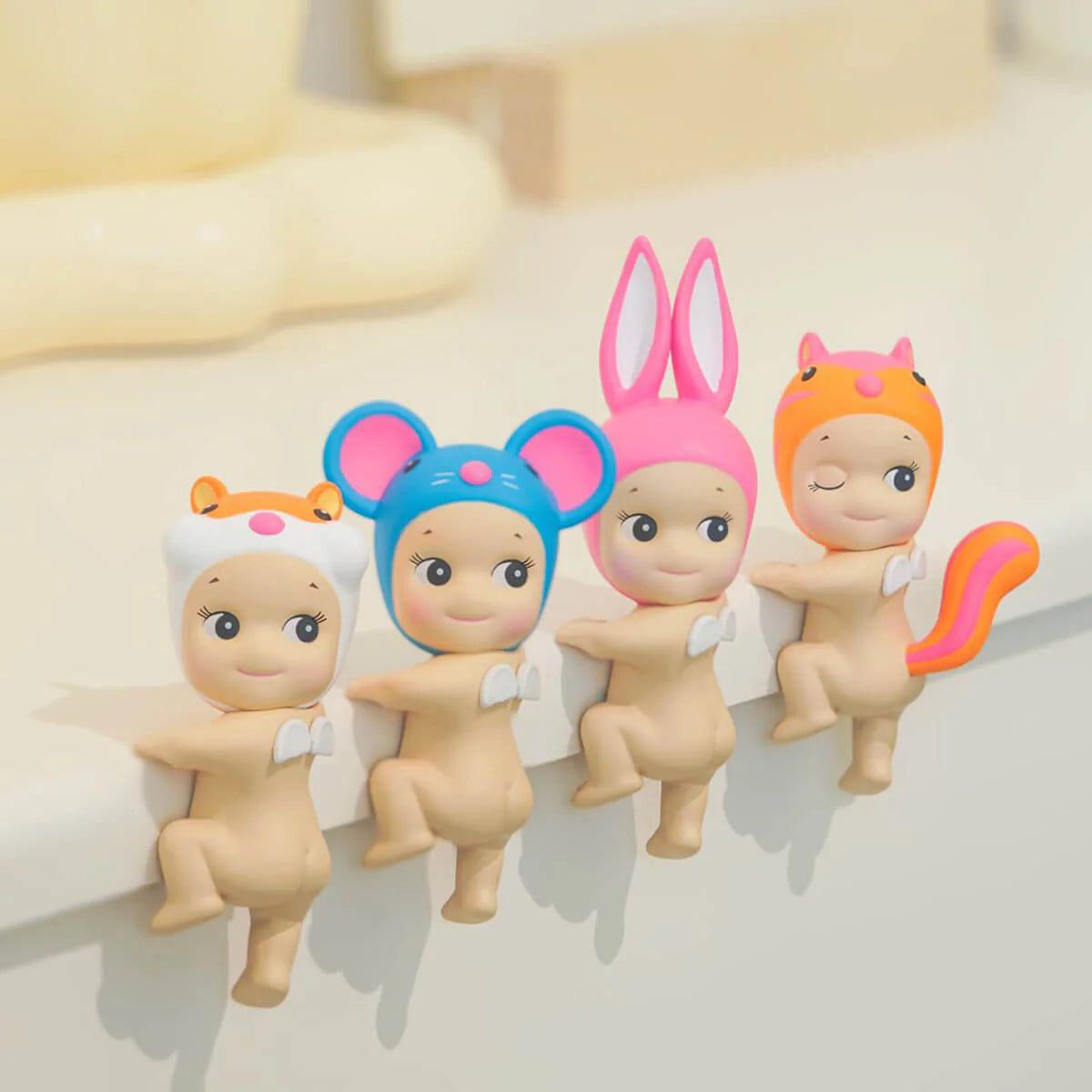 Sonny Angel Hippers Looking Back (1pcs)
