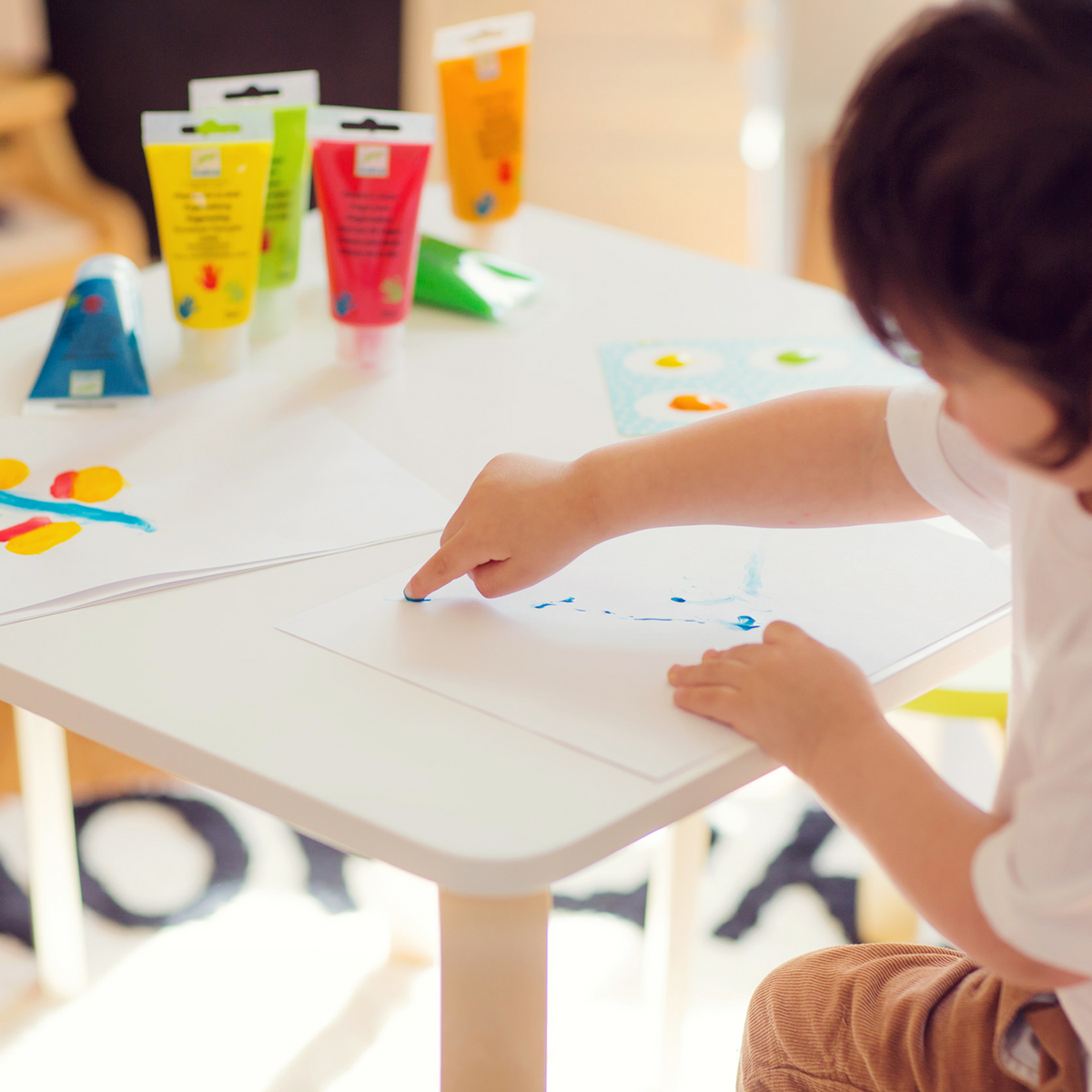 6 tubes de peintures à doigts