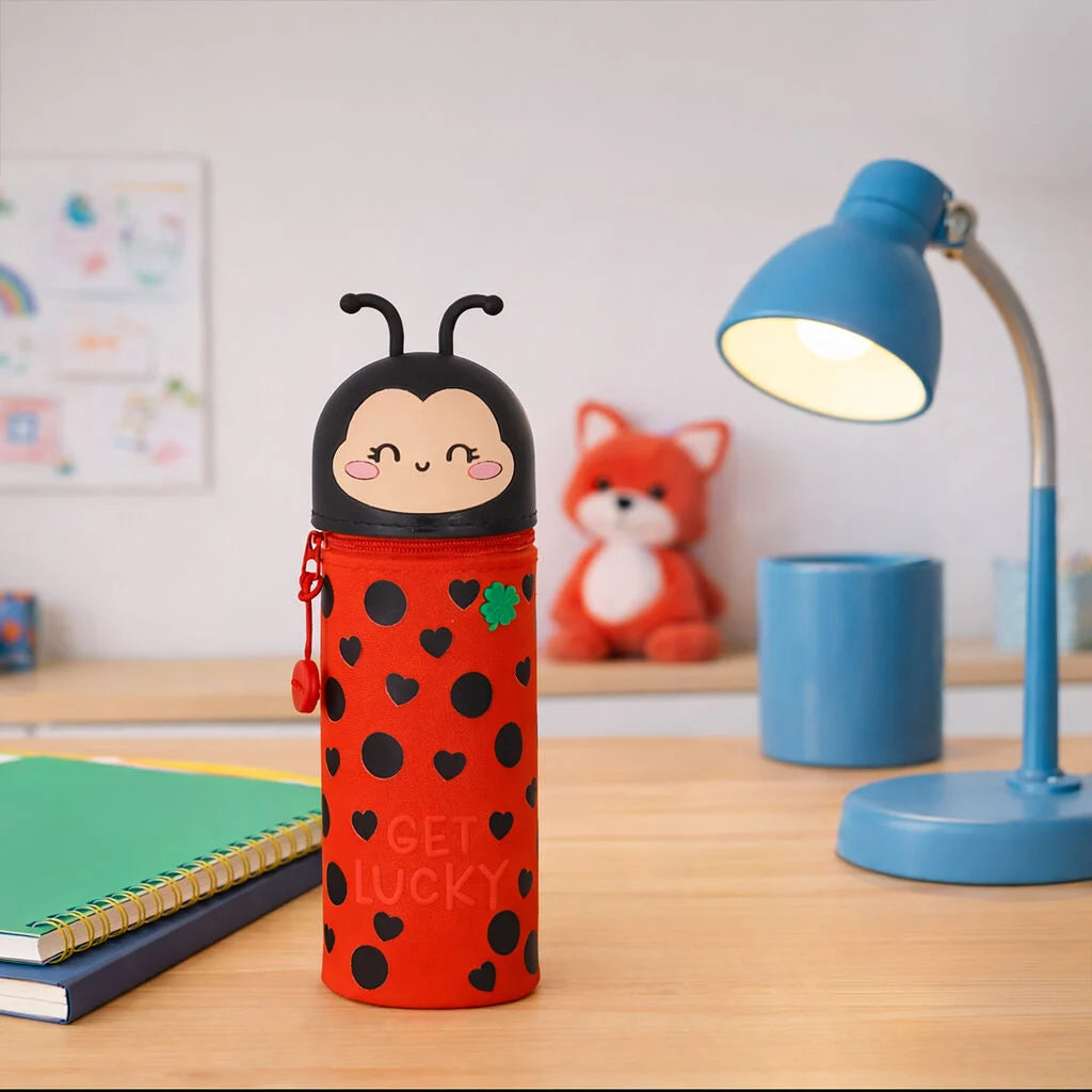 Trousse 2 en 1 en Silicone LadyBug  « Hug Me » - Kawaii